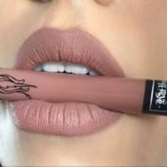 SOLD! 🆕"BowNArrow"Kat Von D Everlasting Lipstick - Picture 2 of 11